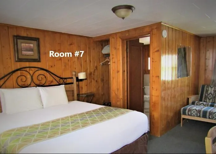 Canyon Motel