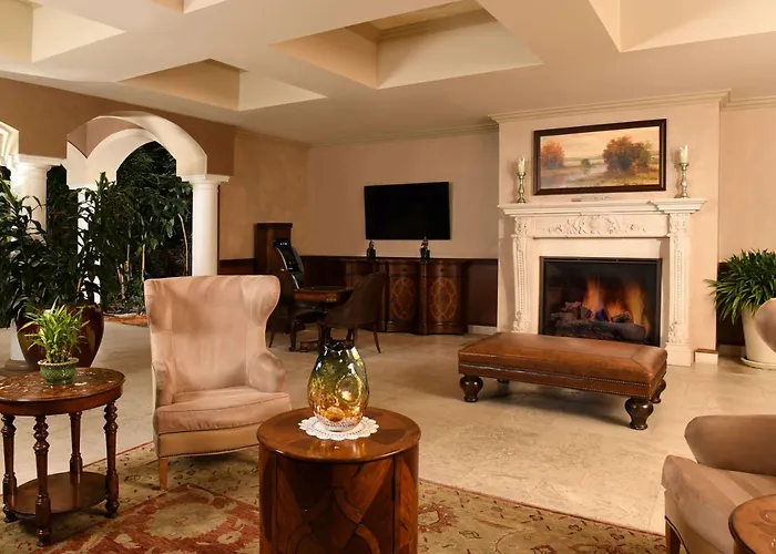 Woolley'S Classic Suites